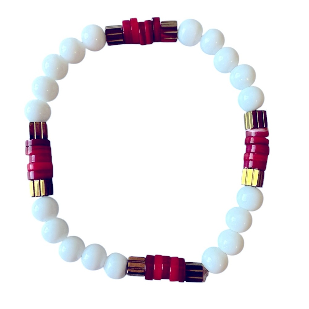 NWT Handmade beaded with white and coral stones stretchy stackable bracelet